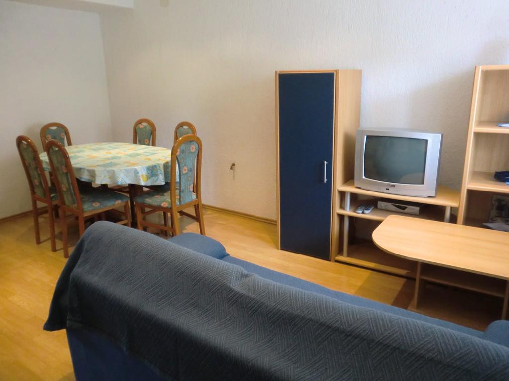 Apartments Markas Malinska Eksteriør billede